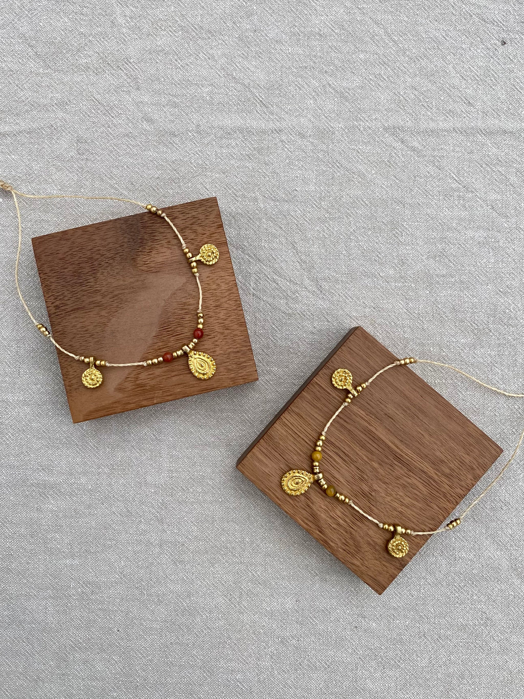 Naïa necklace Beige