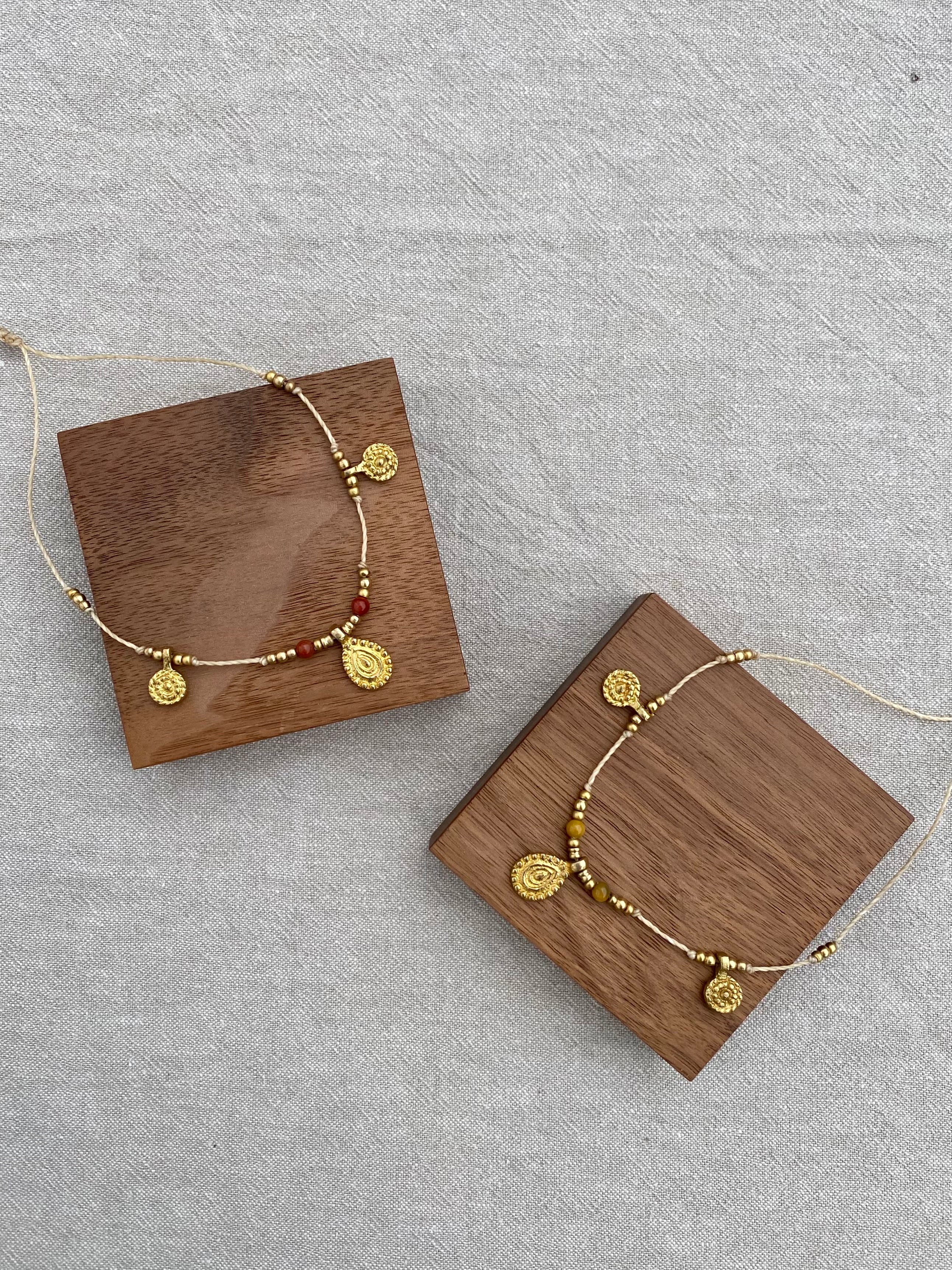 Naïa necklace Beige